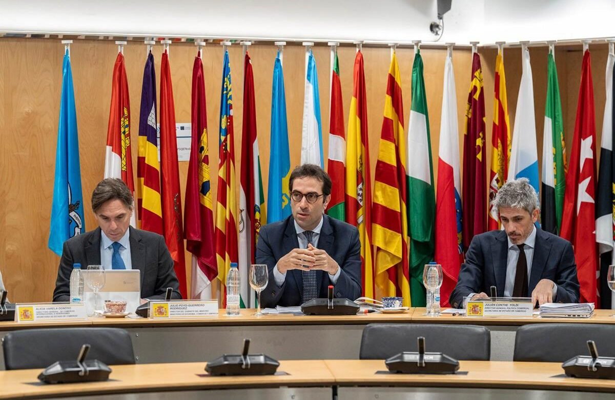 El Gobierno español y las Comunidades Autónomas unen fuerzas para mitigar el impacto de aranceles estadounidenses